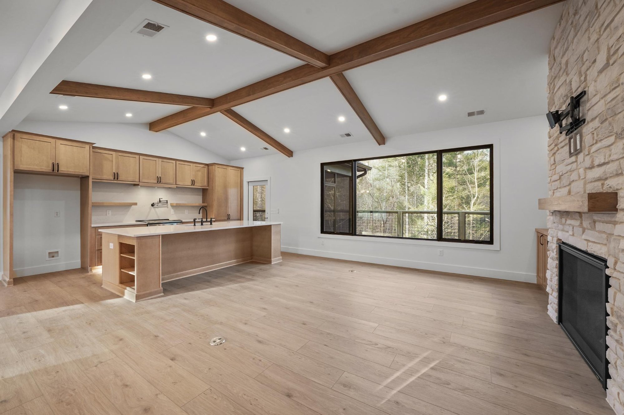 Exposed beams in custom home in Knoxville by Debuty Builders